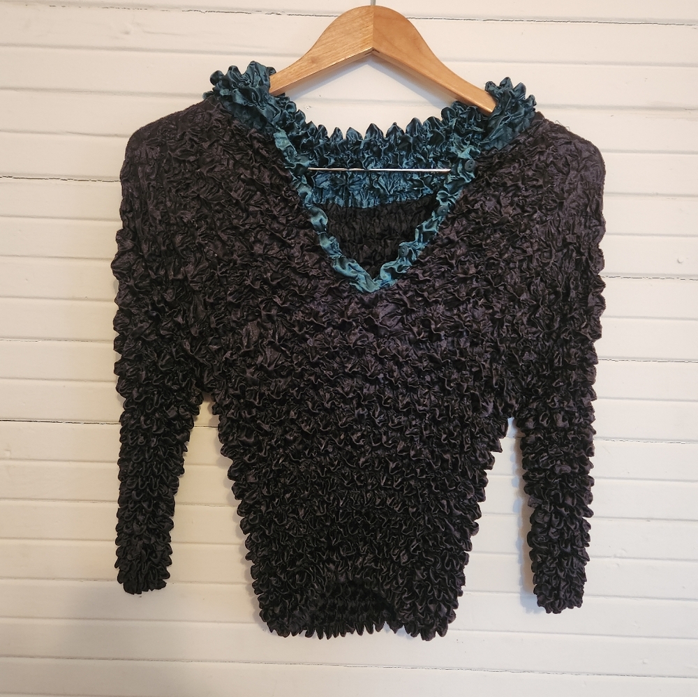 VTG Popcorn Blouse